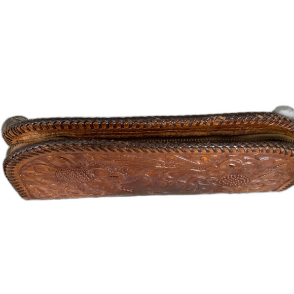 Vintage Tooled Leather Clutch Purse Bag Brown Western Rodeo Zip around  patina * - Picture 2 of 13